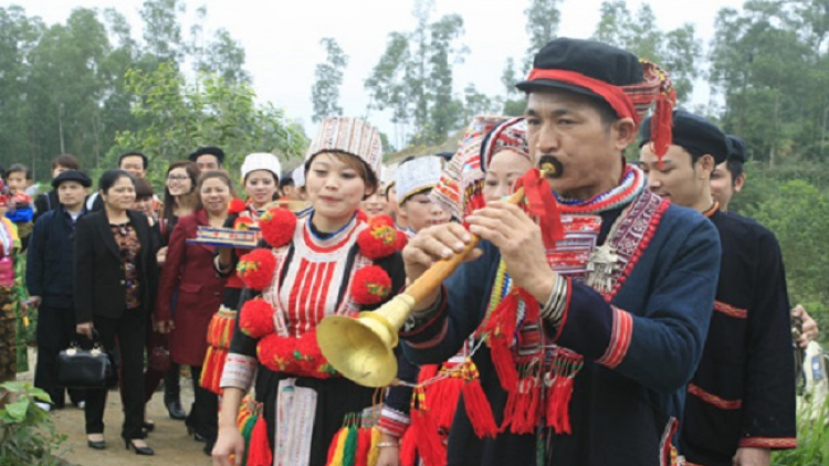 Lầy tzình khzáng ca páo dung chủ nhật hoi 11/8/2019