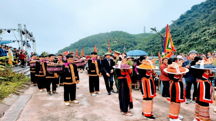 Lầy tzình páo dung chủ nhật hoi 08.5.2022