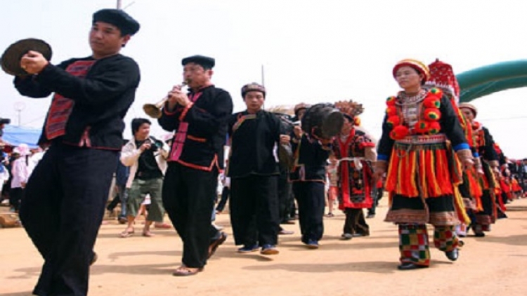 Lầy tzình páo dung Chủ nhật hoi 3.9.2017