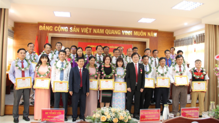 Dak Lak: Bi mni kơ gru mnga] êdah kdlưn hla\m brua\ lo\ hma wưng thu\n 2015- 2020