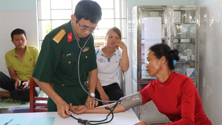 Kontum: Lo\ hdơr w^t ]ia\ng la] ja\k kơ mnuih [uôn sang ti ktuê êlan Trường Sơn đưm