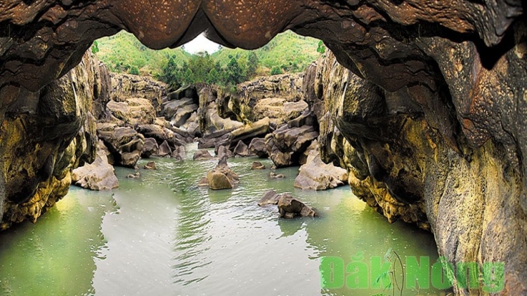 Klei k[^n trông kreh knhâo kơ wa\l anôk la\n ala c\ư\ pui Krông K’Nô