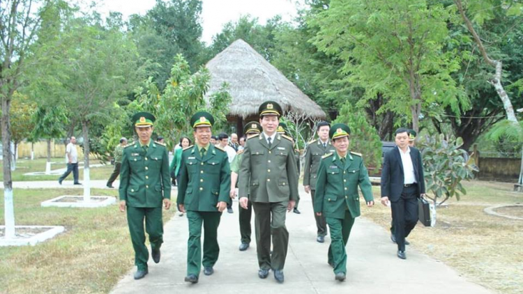 Mnuih [uôn sang kluôm ala h’ưi êdi kơ khua Lăn ]ar Trần Đại Quang