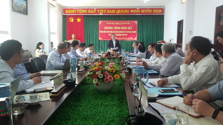 Grup khua pơ ala mơ̆ng dêh čar ĕp lăng ayuh hyiăng anih mă Alumin ƀơi Dap Kơdư