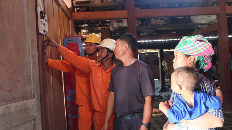 Daklak: Ba apui lơtrik bơnga] glăi pơ plơi pla kual ataih