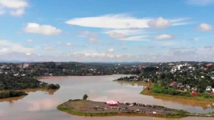 Jơnum pơdă gơnam s^ mơdrô jar kmar Việt Nam-Kur pơphun [ơi Daknông