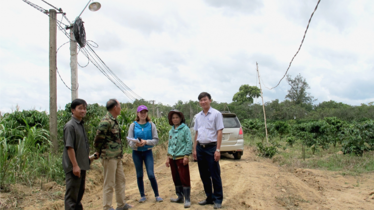 Daklak: 12 km jơlan plơi hơmâo ‘’Apui lơtrik’’ mơ\ng bruă mă bơyan pơdơi prong