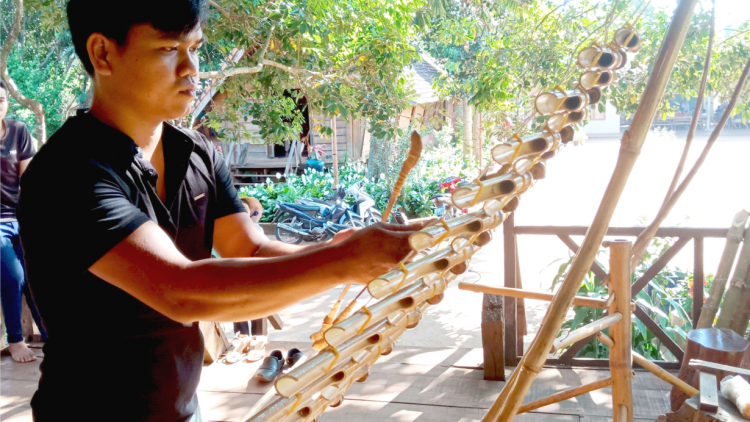 Tơdăm Hơdang hor kơ gông bro# djuai ania