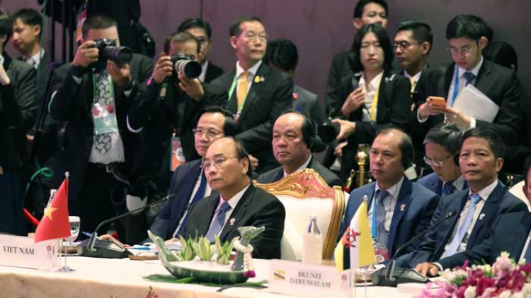 Khua dêh ]ar ta ơi Nguyễn Xuân Phúc nao pơhmư\ mông Jơnum gưl dlông ASEAN +3 tal 22