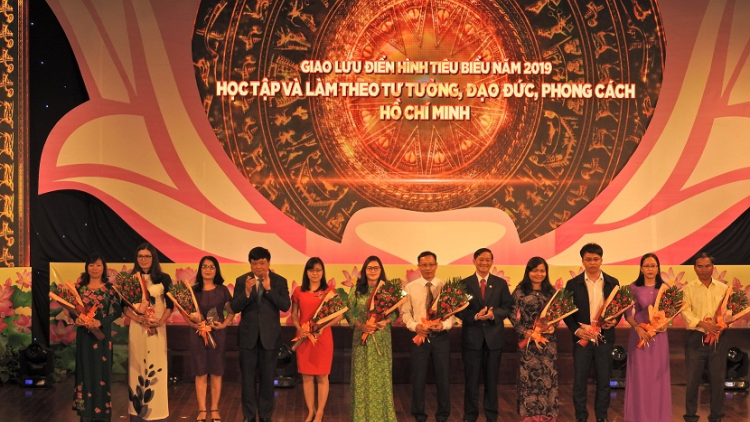 Bang hyu hơdôm tơlơi hiam klă amăng bruă ngă tui Hră pơtrun 05