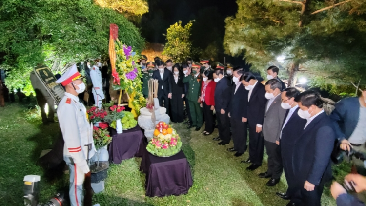 Čuh ñang h’ŭ kơ Khua tơhan krên dên ơi Võ Nguyên Giáp