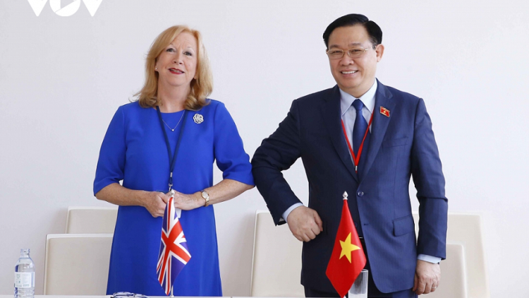 Ơi Vương Đình Huệ bưp Kơ-iăng khua pơ ala mơnuih ƀôn sang gơnong yŭ dêh čar Angle