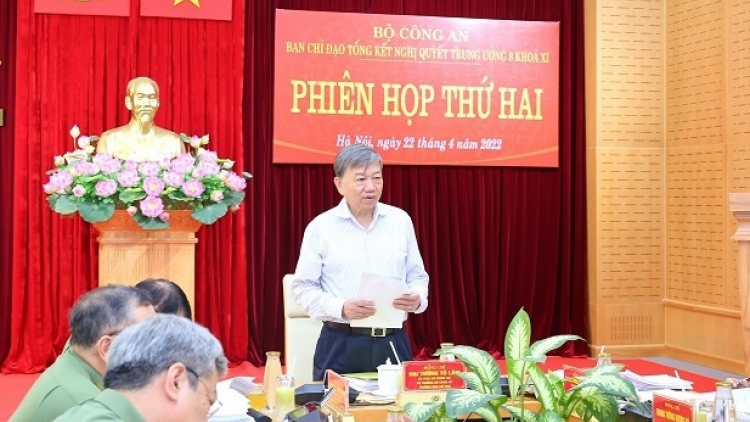 Khua ding jum Tô Lâm jơnum Grŭp črâo ba klah čun Tơlơi pơtrun pơsit Ping gah mrô 8 tal 11