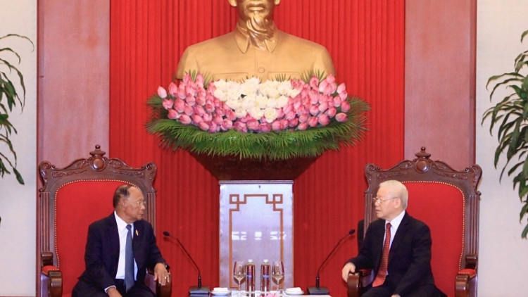 Khua git gai Ping gah dêh čar ta ơi Nguyễn Phú Trọng tŭ jum Khua git gai wai lăng pơ ala mơnuih ƀôn sang dêh čar Kur