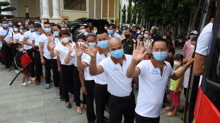 Kon Tum: 30 čô mơnuih pơjrao tơlơi ruă nao pơ Bình Dương, pơgang klin Covid 19