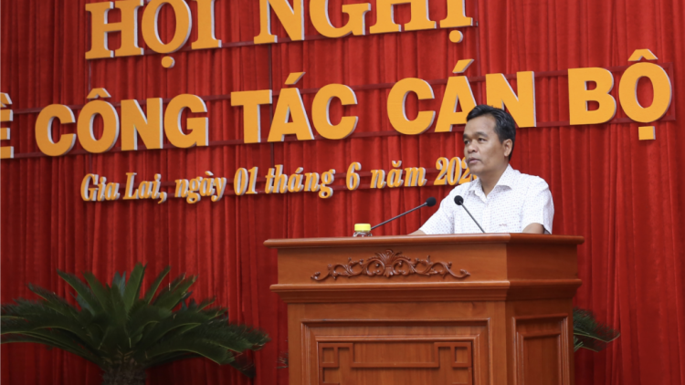 Ồng Hồ Văn Niên geh pồ at gơnoar broă Bí thư Tỉnh uỷ Gia Lai