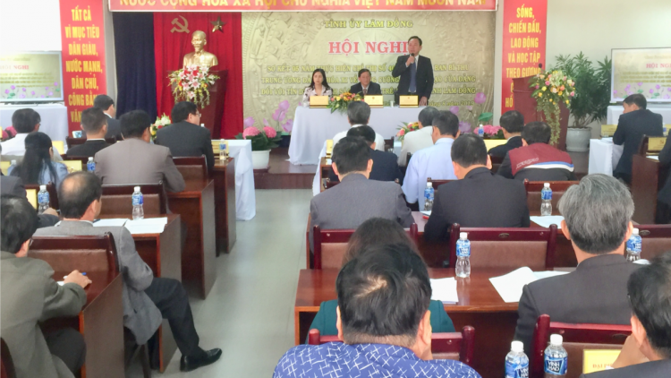 Càr Lâm Đồng geh mờr 11 rơbô hìu klàs mờ rơ[ah kơnờm mờ broă càn priă bơh broă dong kờl mpồl bơtiàn