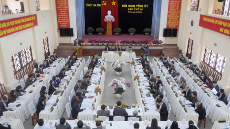 Tỉnh ủy Lâm Đồng pa bơyai lơh pơrjum dơ\ 15