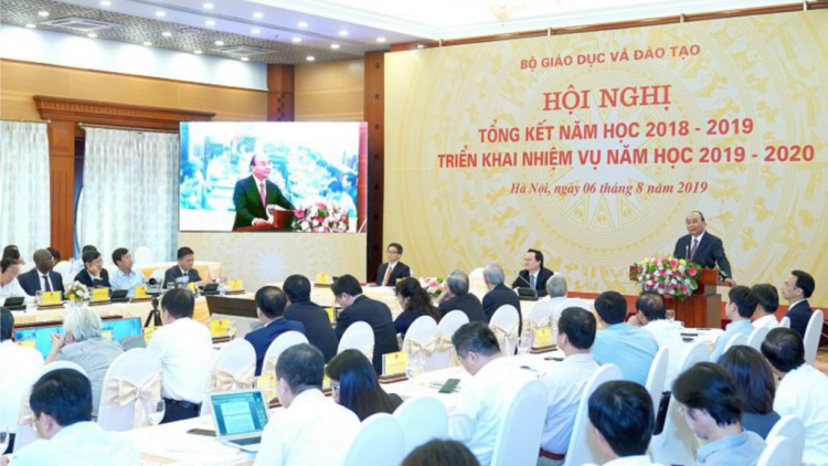 Thủ tướng: “Bơsram nàng lơh broă ờ di là geh bằng ai lơh pơn yơu”