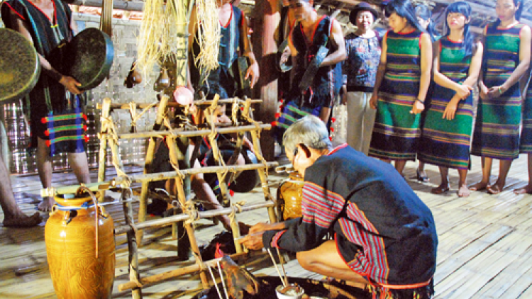 Dơ\ lơh yàng hòi mìu bơh cau M’nông dê