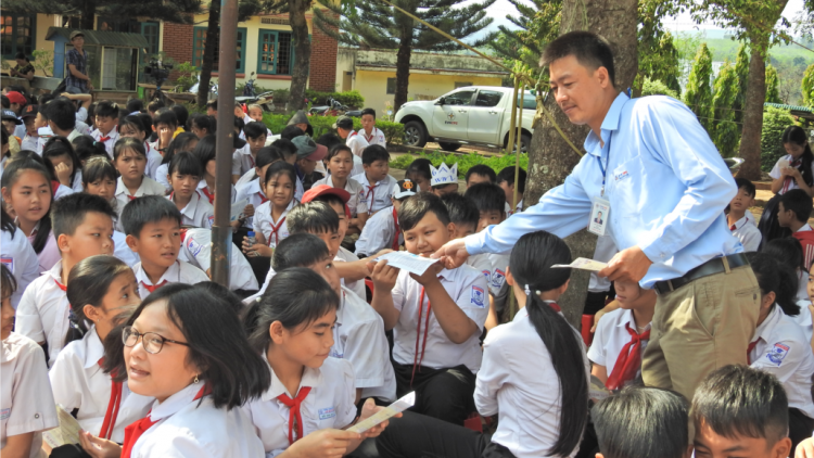 Dak Lak: G^t nđờ rbô nă kơnòm bơsram geh iat yal bè ngui đèng tềm pềr, ờ do ờ dă