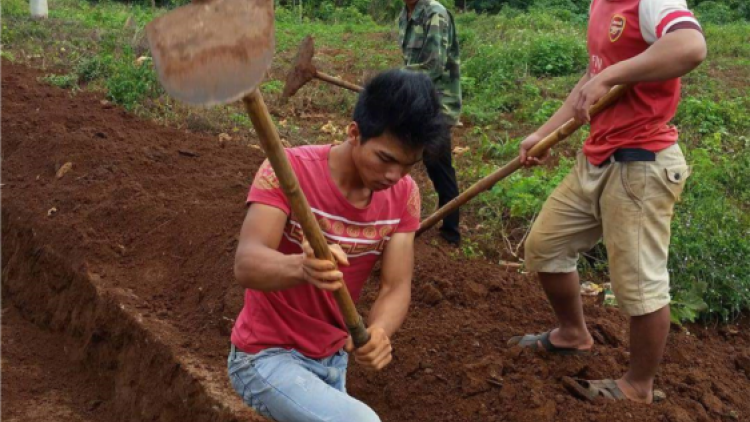 Y Arôn – cau lam bồ ơruh pơnu kòn cau Mnông jơh nùs mờ broă lơh