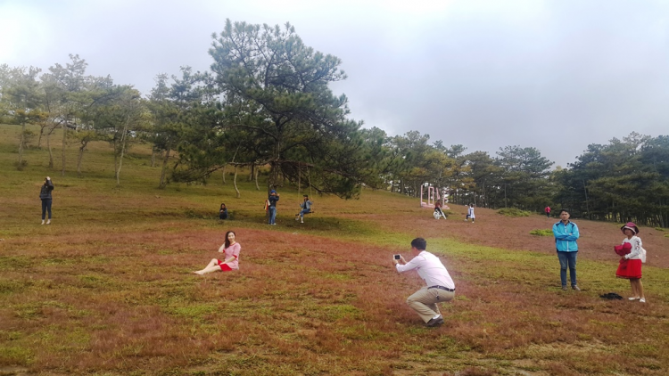 Trồ mìu, dơ\ lơh chờ nhơt phồng Dà Làc gam tus gal cau nac