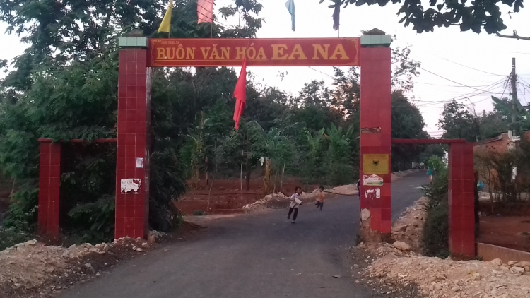 Tam gơl bơh [òn kan kư\ kac màng Eana