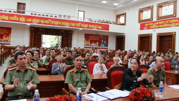 Tây Nguyên geh uă broă lơh di tơnkah ngai cau ling sồt să, cau ling chơ\t màng
