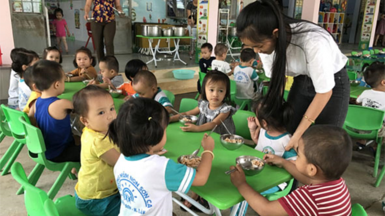 Dak Lak : Ờ tơl mờr 1 rơbô nă cau pơgru mờ kuang bàng atbồ hìu bơsram mầm non