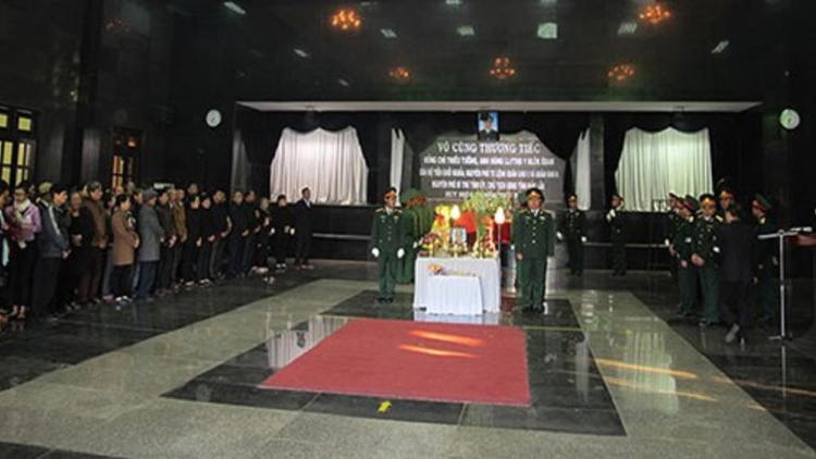 Bơyai lơh ies mờ tơ\p [ồc cau khin cha jăk chài ling klàng làng bol, Thiếu tướng Y Blôk Êban