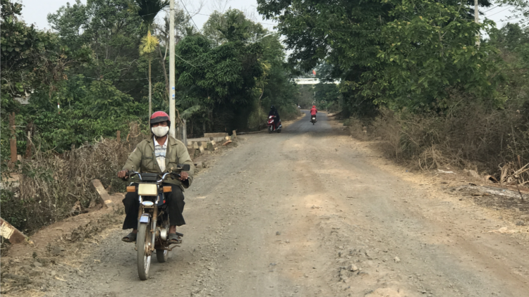 Rơndeh pơn diang ù lơh tơrlah gùng geh rơndăp broă lơh [òn nhơl chờ