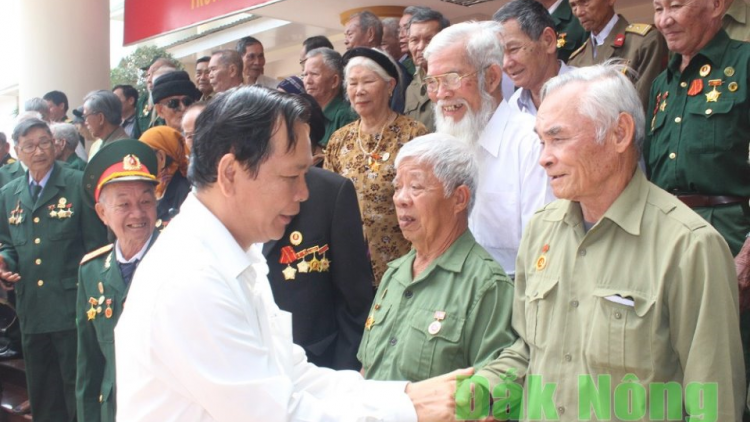 Càr Dak Nông bơyai lơh tìp măt bơhiàn “Điện Biên – Jơnau đơs crih rài pa”