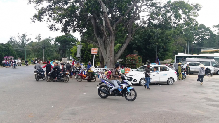 Dà Làc: Lơh pràn bơsong broa\ lơh ‘’cau lơh kòn gùng’’ nhơl chờ tàm nhai rlô bơkang