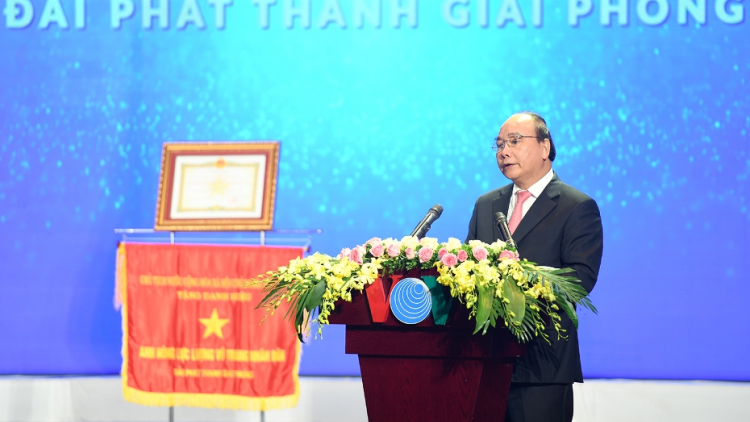 Thủ tướng Nguyễn Xuân Phúc tus pơrjum tơnkah Anih pờ tơl^k jơnau đơs Việt Nam