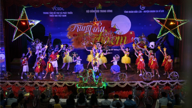Cèng Trung thu tus mờ kơnòm dềt rơ[ah tàm càr Dak Lak