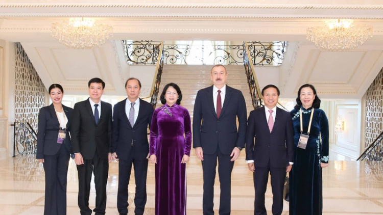 Phó Chủ tịch lơgar tus bal pơrjum dờng màng srơh ờ tơr gùm bal tàm lơgar Azerbaijan