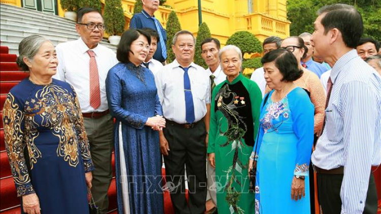 Phó Chủ tịch lơgar wă Mpồl cau geh màng mờ dà lơgar càr Trà Vinh