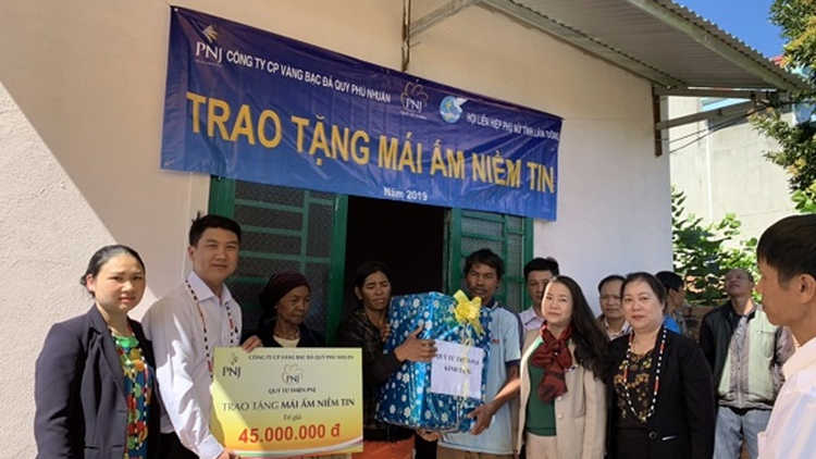 Mpồl tam klac cau ùr càr Lâm Đồng hòi jà tă pơ gồp geh rlau 1 tơmàn 200 tơlak pria\ nàng dong cau tàm mpồl lơh hìu ơm