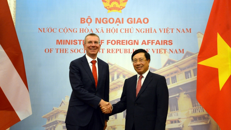 Tìp mat cri bơyai broă đah Ngoại giao Việt Nam mờ Latvia