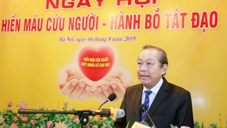 Phó Thủ tướng ồng Trương Hòa Bình tus bal ngai chờ pà mhàm dong kờl is