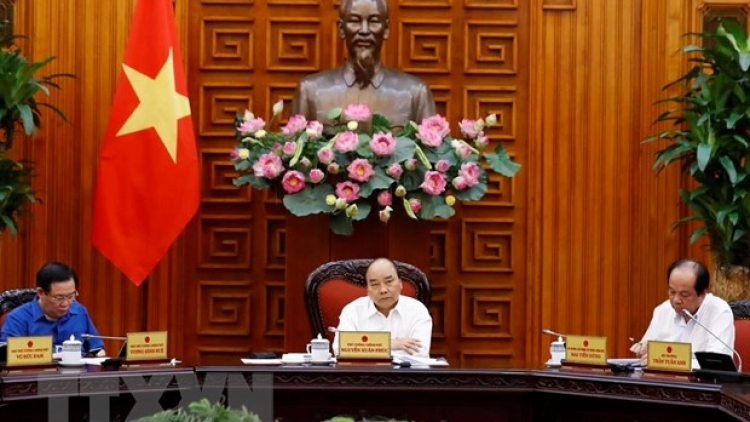 Thủ tướng Nguyễn Xuân Phúc đơng lam pơrjum bè gùng dà broă lơh kă bro
