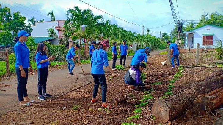 Gùng bơkào ơruh pơnu- Bơta niam bơne\ [òn lơgar pa Hòa Xuân dê