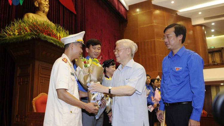 Tổng Bí thư, Chủ tịch lơgar, ồng Nguyễn Phú Trọng tìp mat ală cau geh đảng kơnòm să geh pơn rơ jak tàm broă bơsram mờ lơh jat jơnau bơ to sồr Bác Hồ