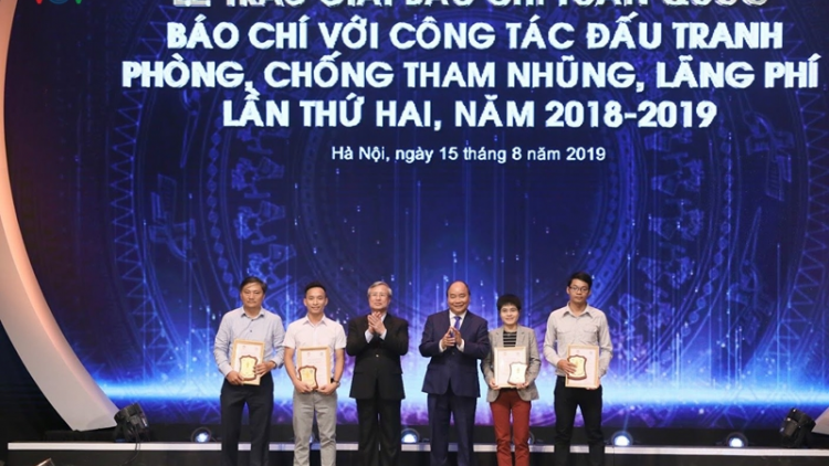 Thủ tướng Nguyễn Xuân Phúc tus bal mờ jàu khà jờng “Sră [a\u mờ broă lơh rơcang sơndră sa kuề, sa kùa, hoàc huơr”