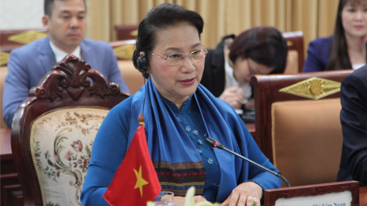 Chủ tịch Quốc hội Việt Nam cribơyai broă mờ Chủ tịch Quốc hội Lào