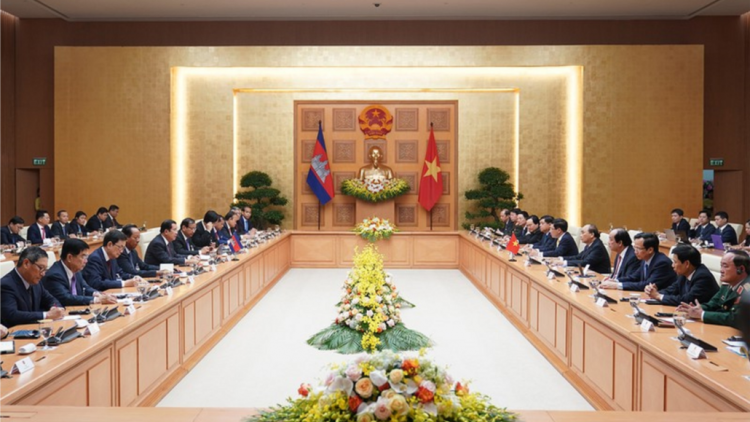 Thủ tướng Chính phủ ồng Nguyễn Xuân Phúc đơng lam dơ\ wă Thủ tướng lơgar Campuchia