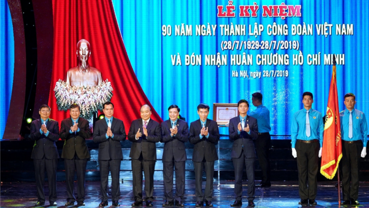 Thủ tướng: Pơn jăt tai tam gơl tơngu me mờ broă lơh Công đoàn