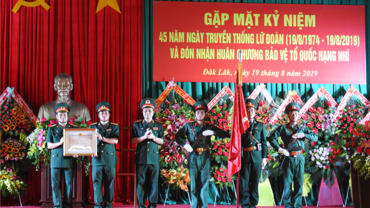 Lữ đoàn Đặc công 198 bơyai lơh tơnkah 45 nam ngai bơhiàn