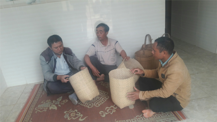 K’ Đơn: Kòn cau K’ Ho geh bơngă pin dờn mờ lơh sa jăk [òn Lăng Cú, xã Gung Ré